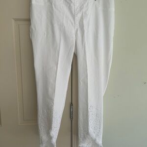 Chicos eyelet tulip hem pull-on ankle jeggings 1.5 petite